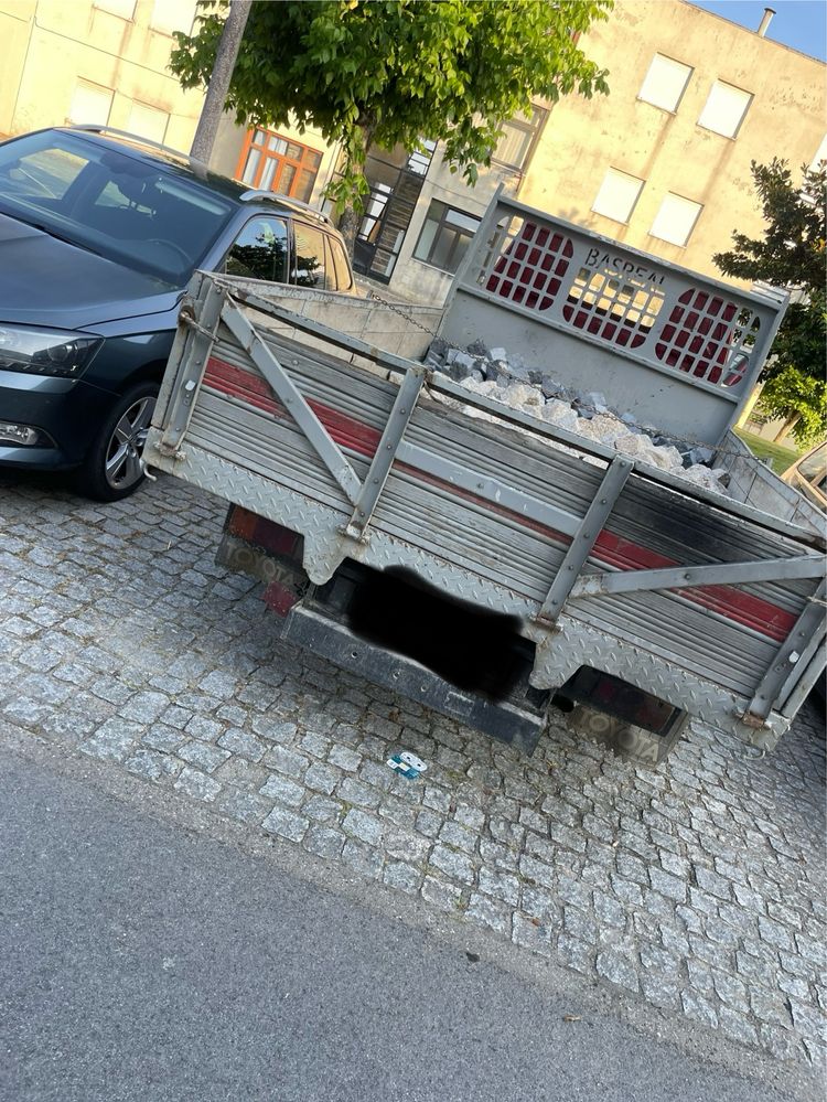 Vendo carrinha toyota  Dina 150 em bom estado