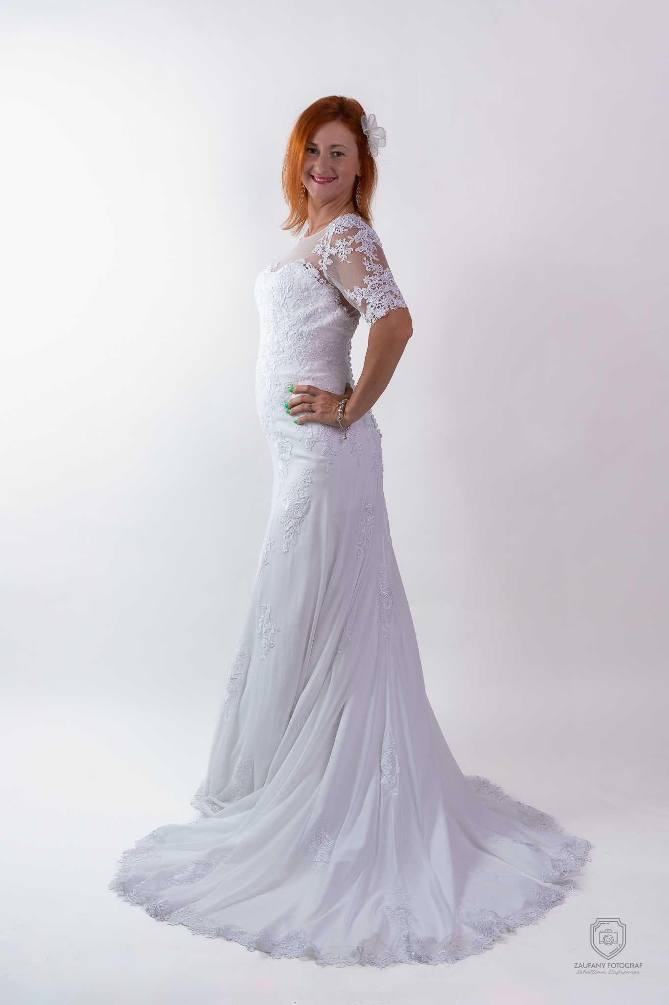 Nowa koronkowa suknia ślubna o kroju "Syrenka"