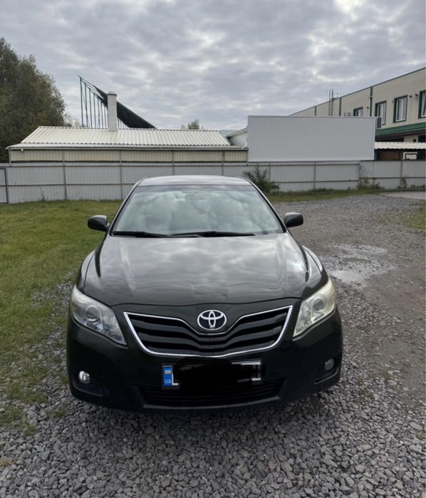 Оренда авто Прокат авто Toyota Camry Avensis Corolla Skoda Fabia