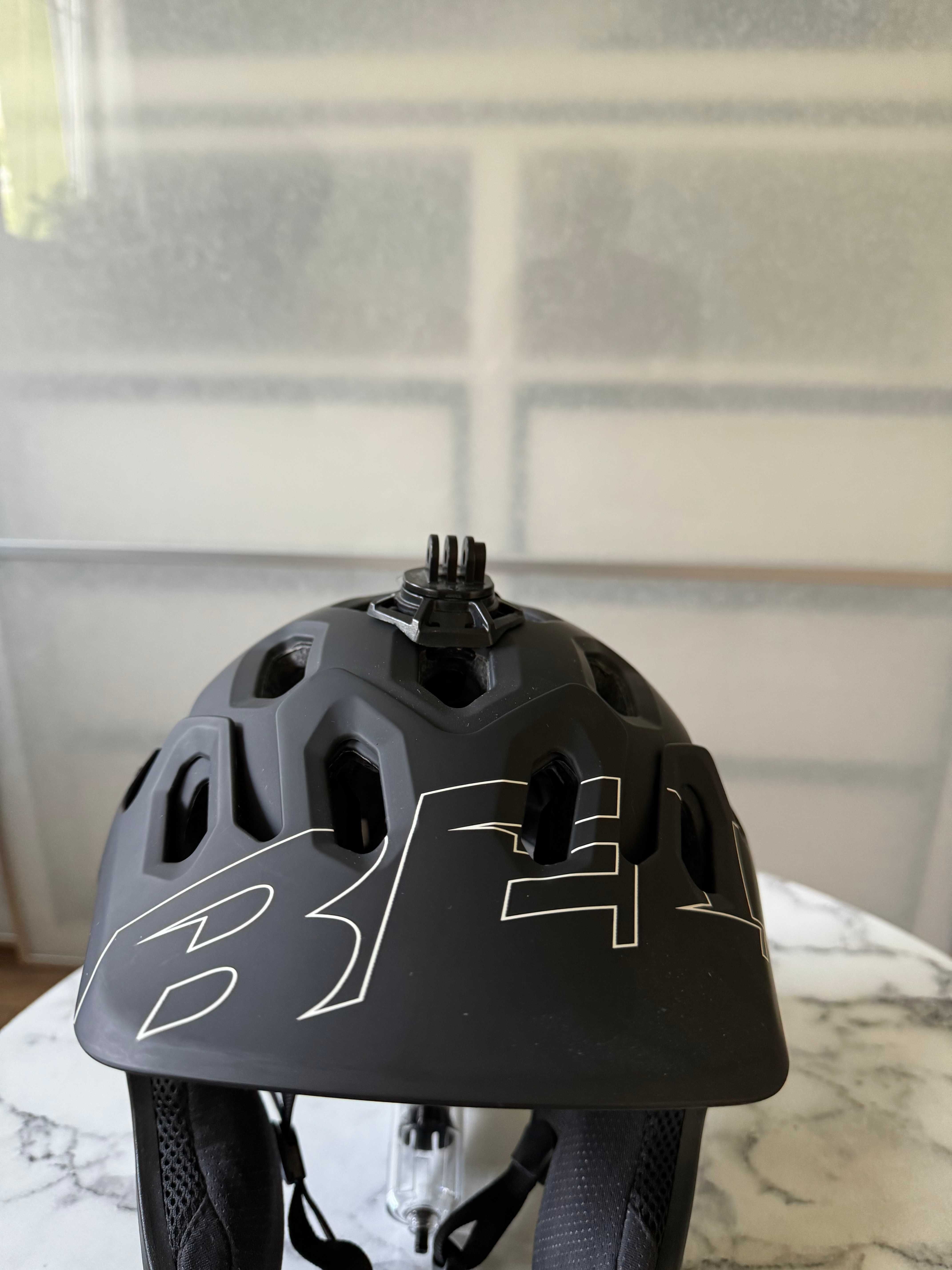 Kask Bell SUPER 3R  Stan idealny