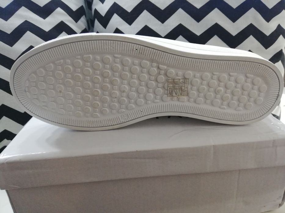 Sprzedam nowe buty