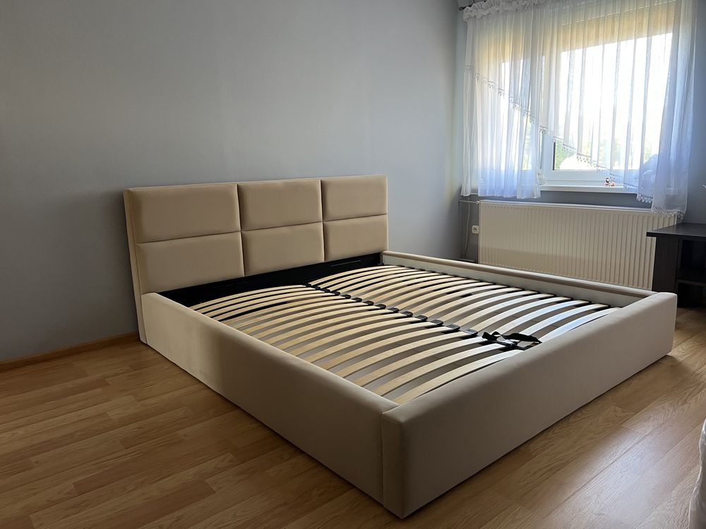 Łóżko Tapicerowane pojemnik stelaż producent szybki czas realizacji