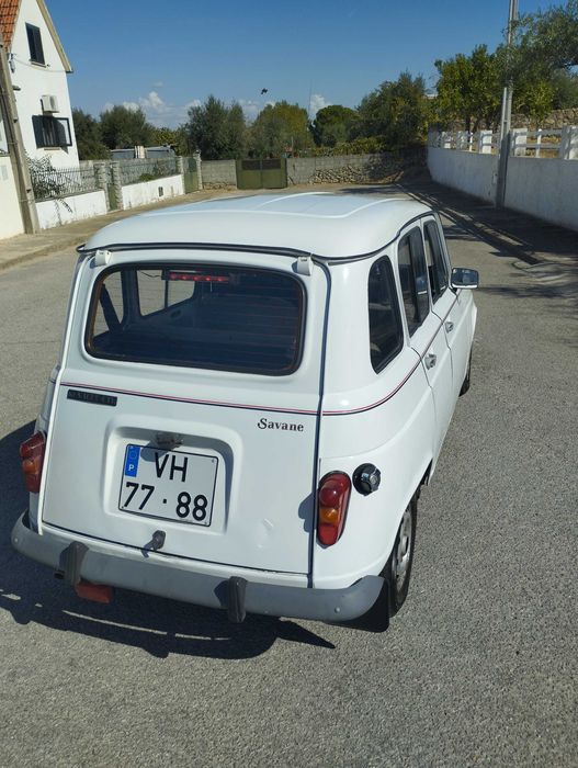 Renault 4L Savanne
