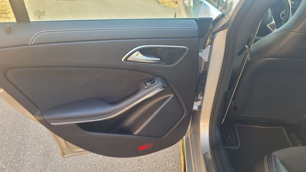 Mercedes CLA 180