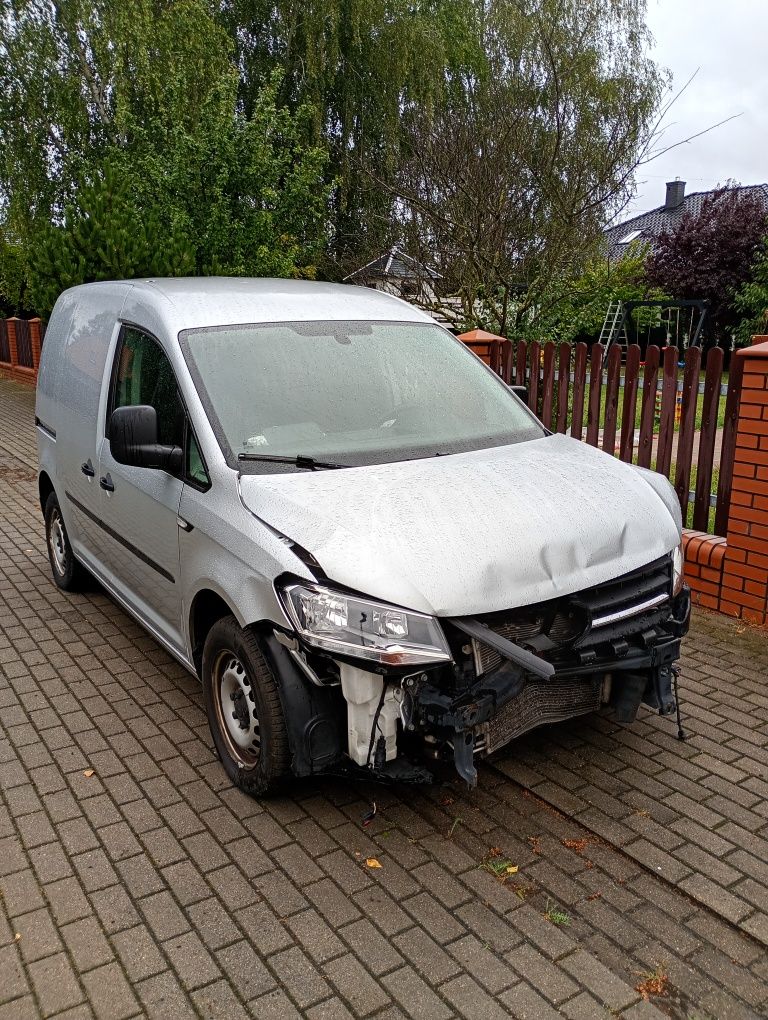VW Caddy 2020, 2.0tdi 75km Stan dobry,