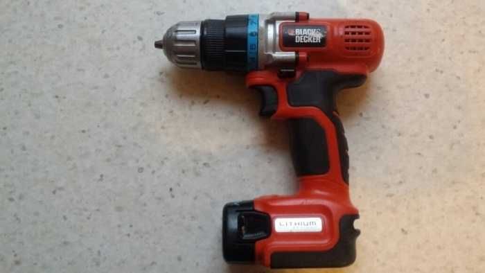 Wkrętarko - Wiertarka EGBL108 Black+Decker, zasilanie na akum 10,8V