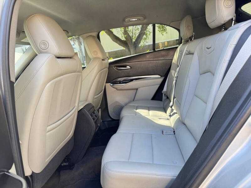 2022 Cadillac XT4 Luxury