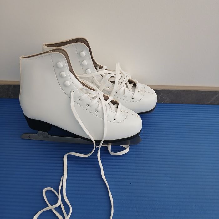 Łyżwy figurowe białe