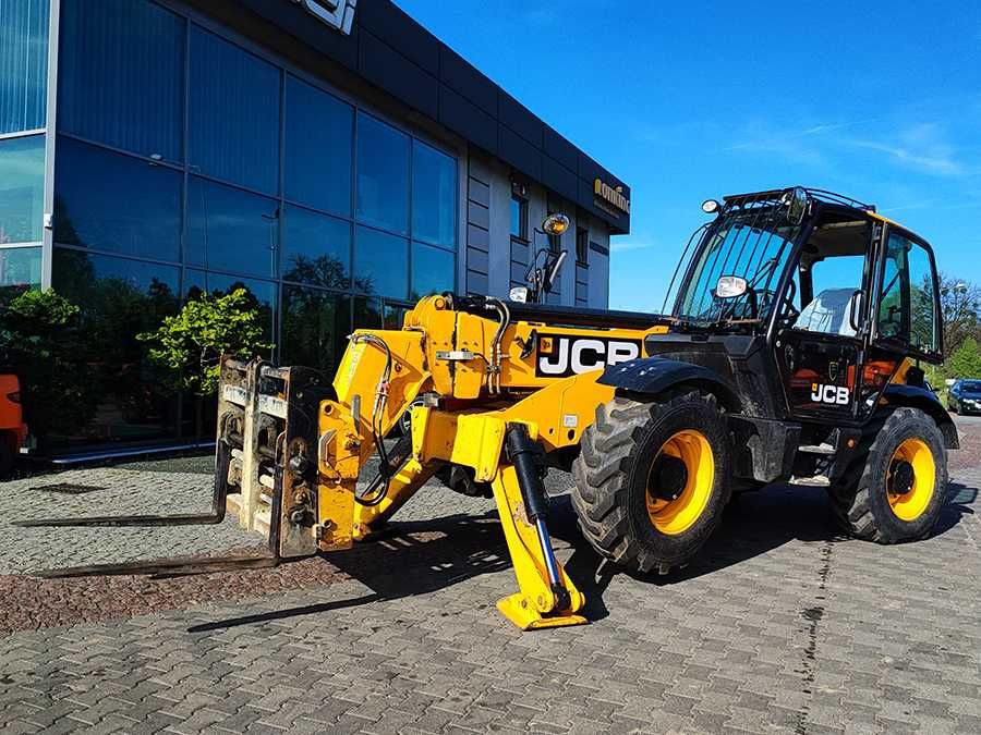 Ładowarka teleskopowa JCB 540 4 tony 4WD 13.8 m diesel