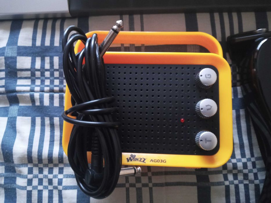 Teclado USB-Pad-Guitarra- amplificador.