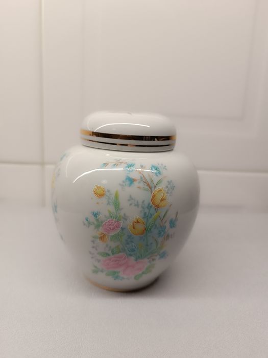 Pote Antigo. Porcelanas Encarnação. 13 cm