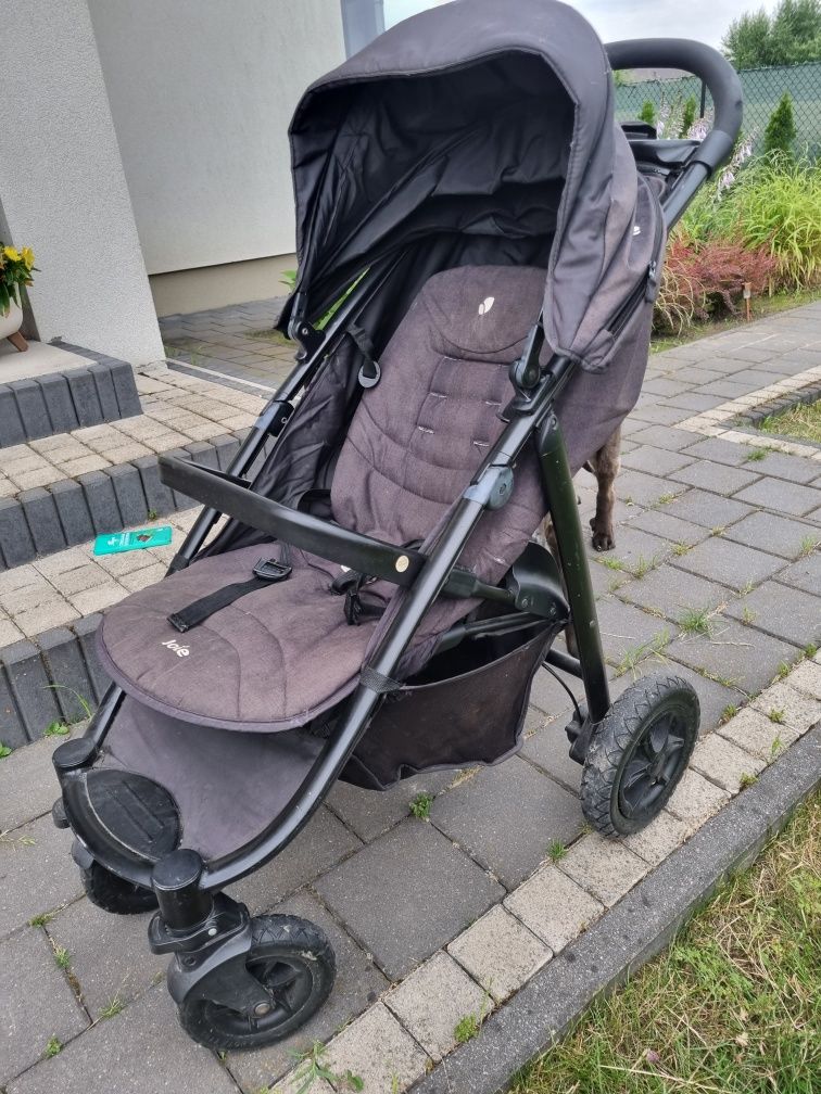 Wózek spacerowy Joie