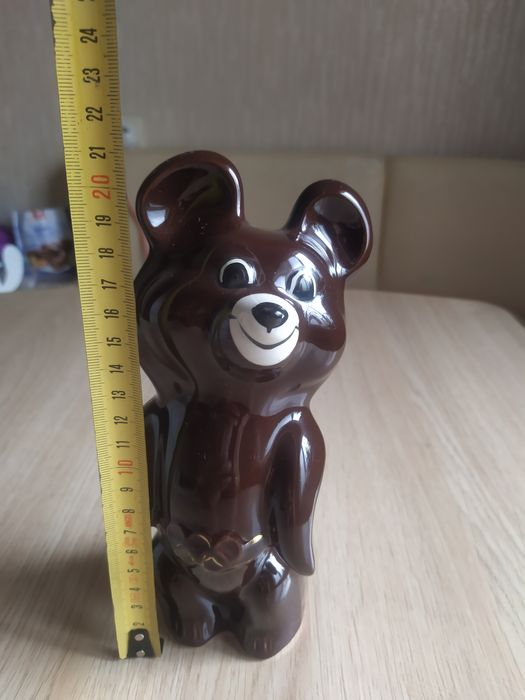 Олимп. Мишка, пепельница ,две кружки ,аэролампа ,подсвечники