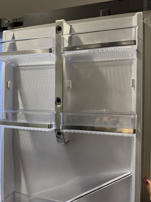 Холодильник Samsung