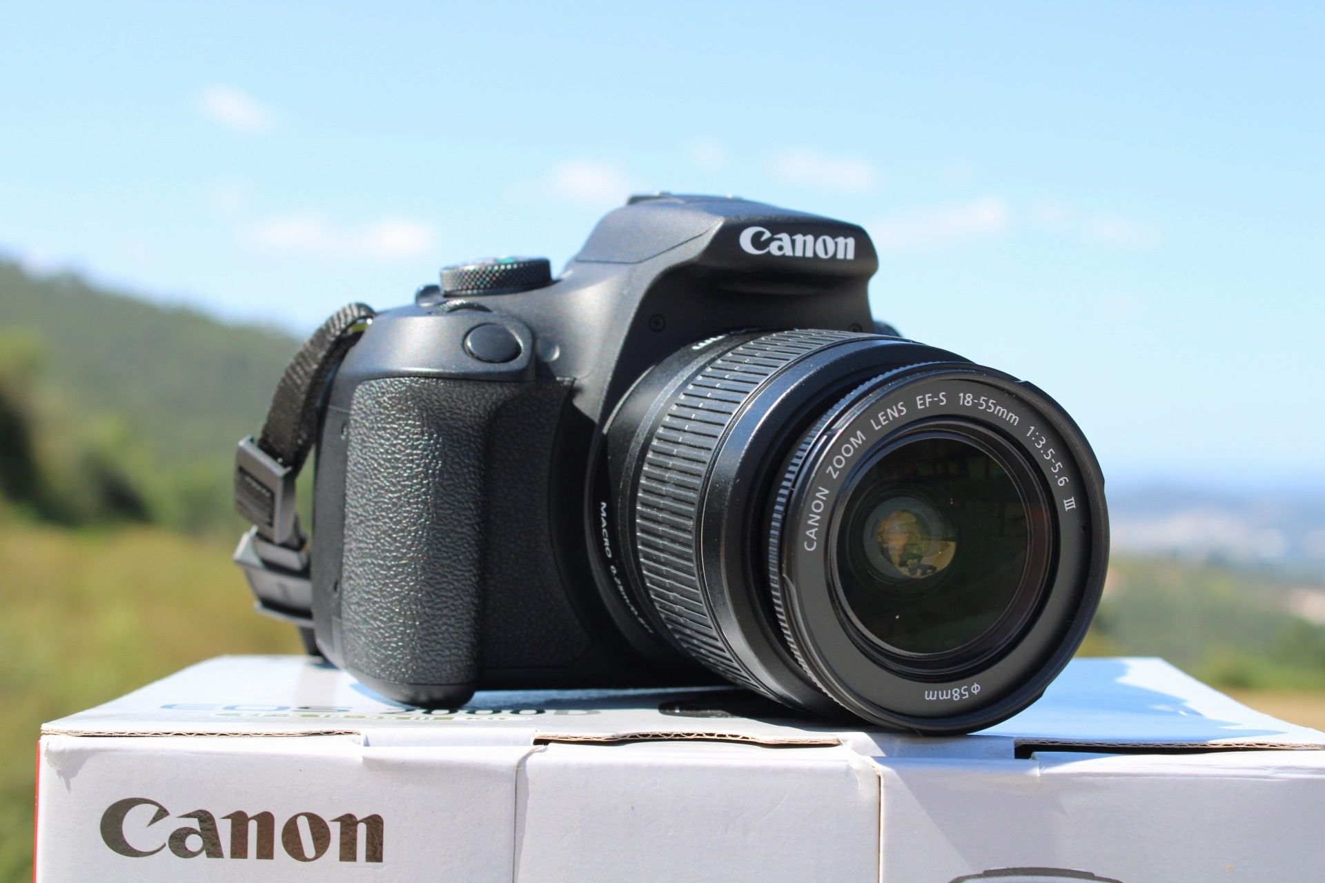 Kit Canon EOS 2000D + EFS 18-55mm III