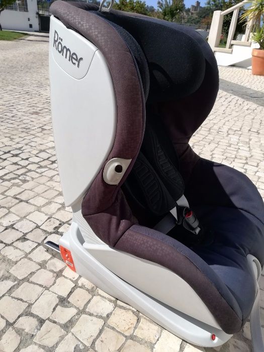 Cadeira Auto Grupo I - Britax Romer Trifix