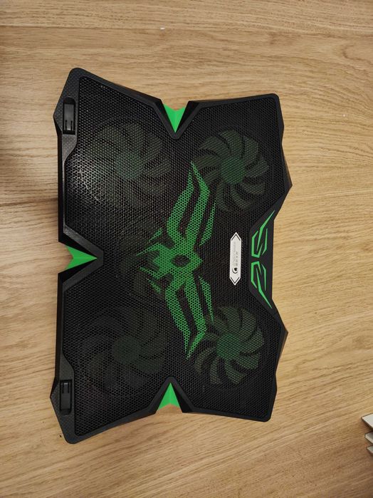 Chłodząca podstawka pod laptopa