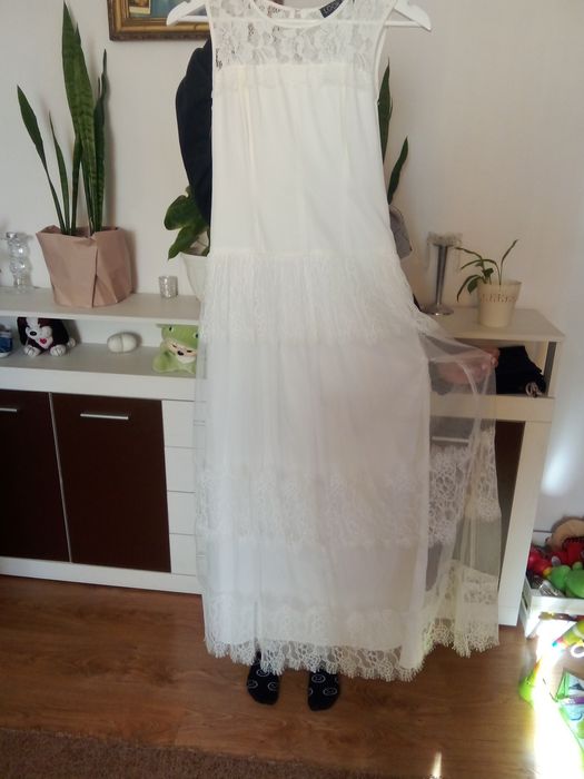 Вечірня сукня для красунь