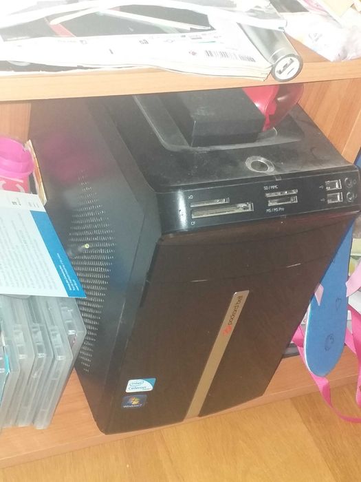 Torre pc pakard dell