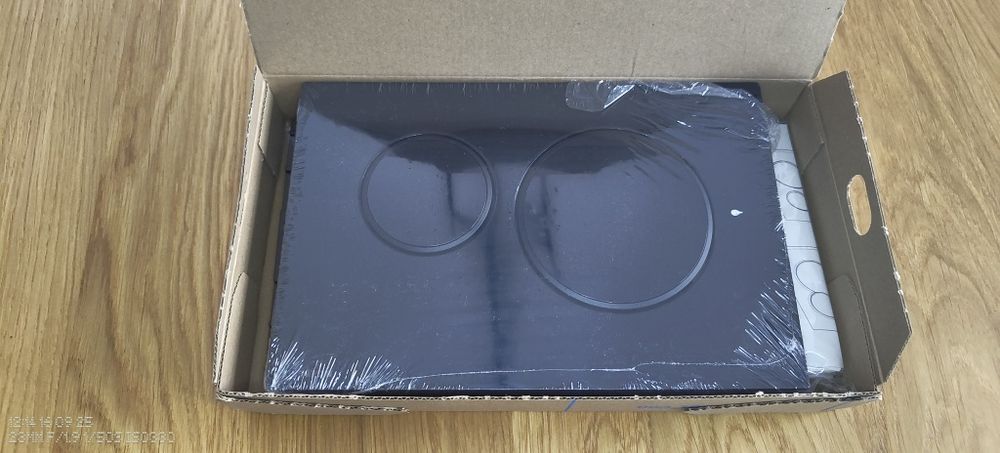 Geberit Sigma20 Przycisk WC okrągły czarny połysk 115.882.DW.1