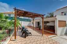 O Seu Refúgio Urbano com Jardim Privativo de 300 m² — No Coração de Sa