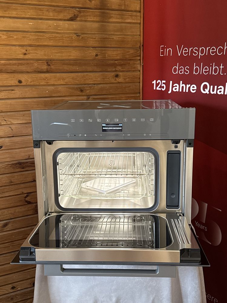 Парова шафа з функцією НВЧ Miele DGM 7440 GRGR / стан нової