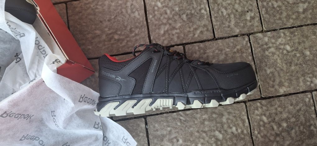 Lekkie męskie buty robocze reebok