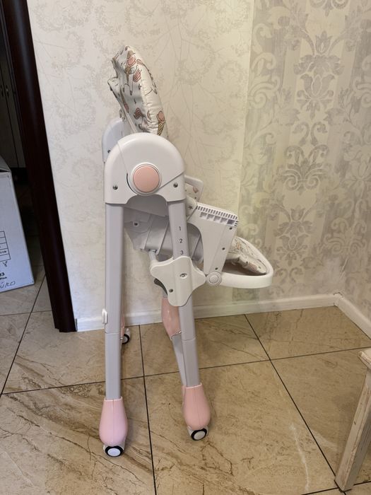 Стільчик для годування bambi