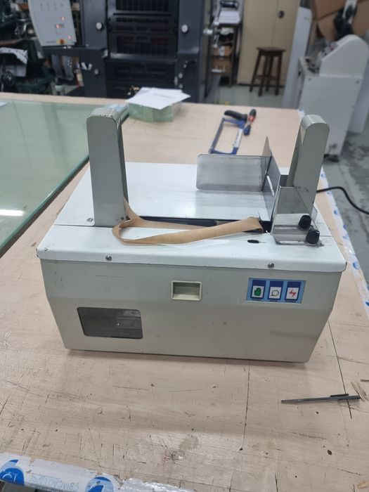 Maquina de cintar