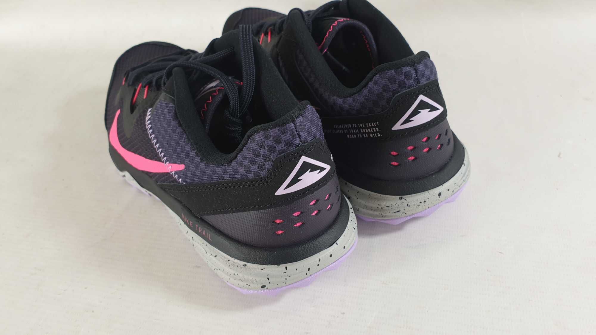 Buty do biegania Nike Juniper Trail roz  37,5