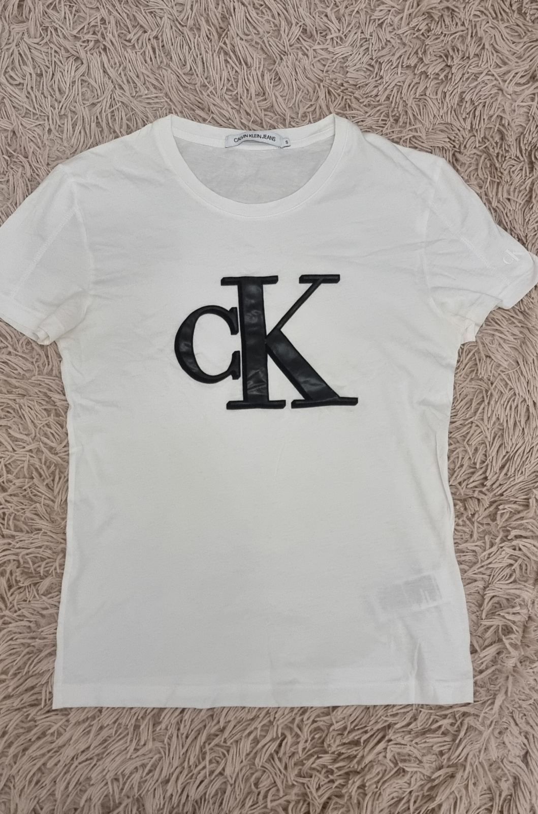 Продам футболки оригинал Tommy Hilfiger, Diesel,Calvin Klein,Moschiino