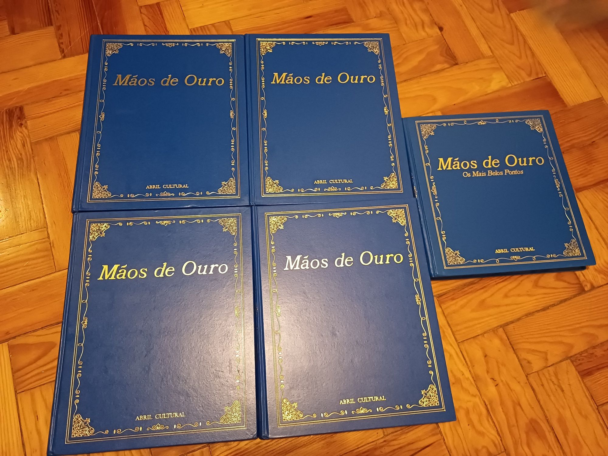 Enciclopédia Mãos de Ouro (5 volumes), como nova