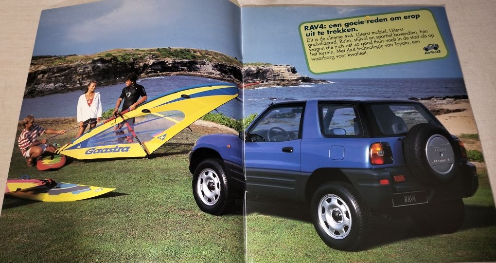 Revista Promocional Toyota RAV 4 XA10