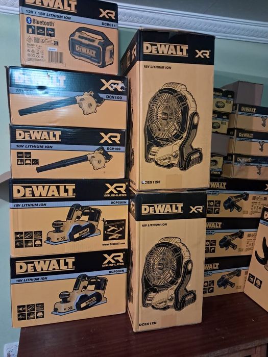 Шуруповерти дискові пили болгарки перфоратори девольт