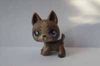 Figurka Littlest Pet Shop owczarek niemiecki LPS Hasbro brązowy