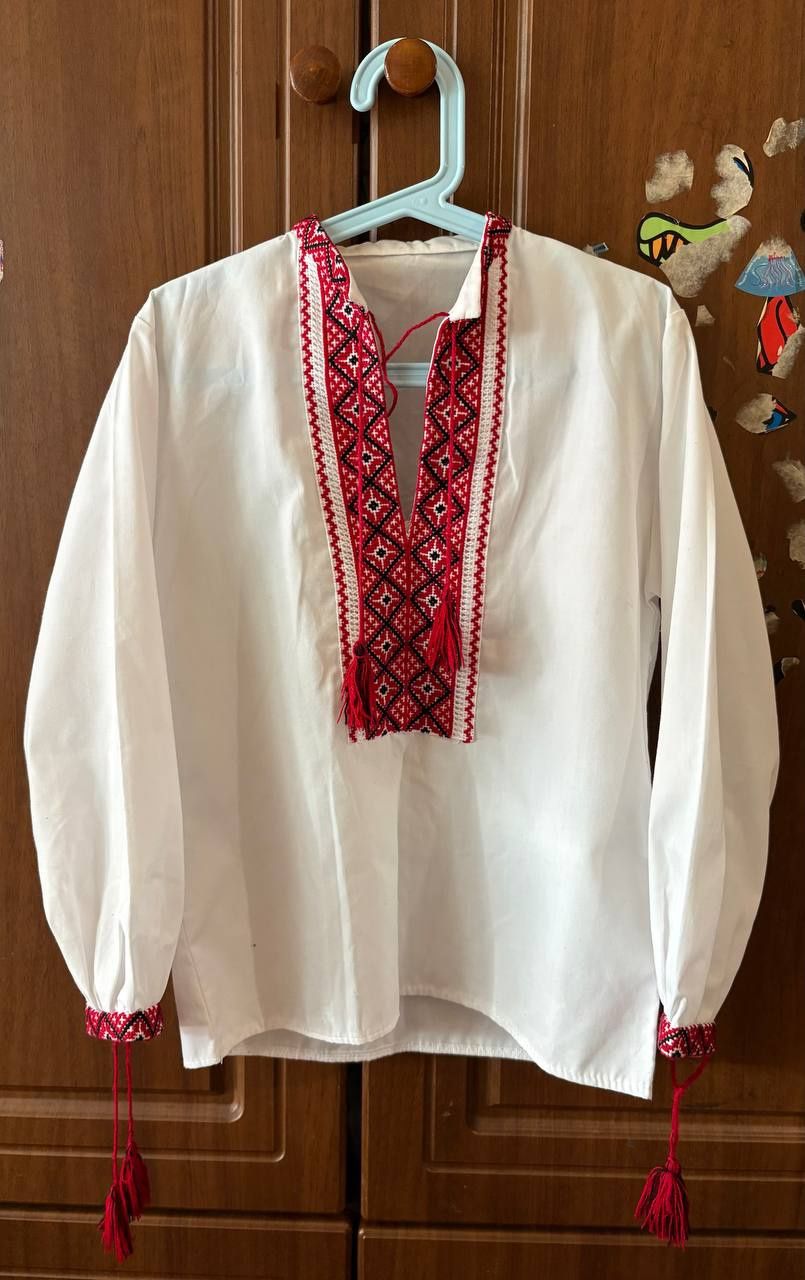Вишиванки для хлопця,дівчини