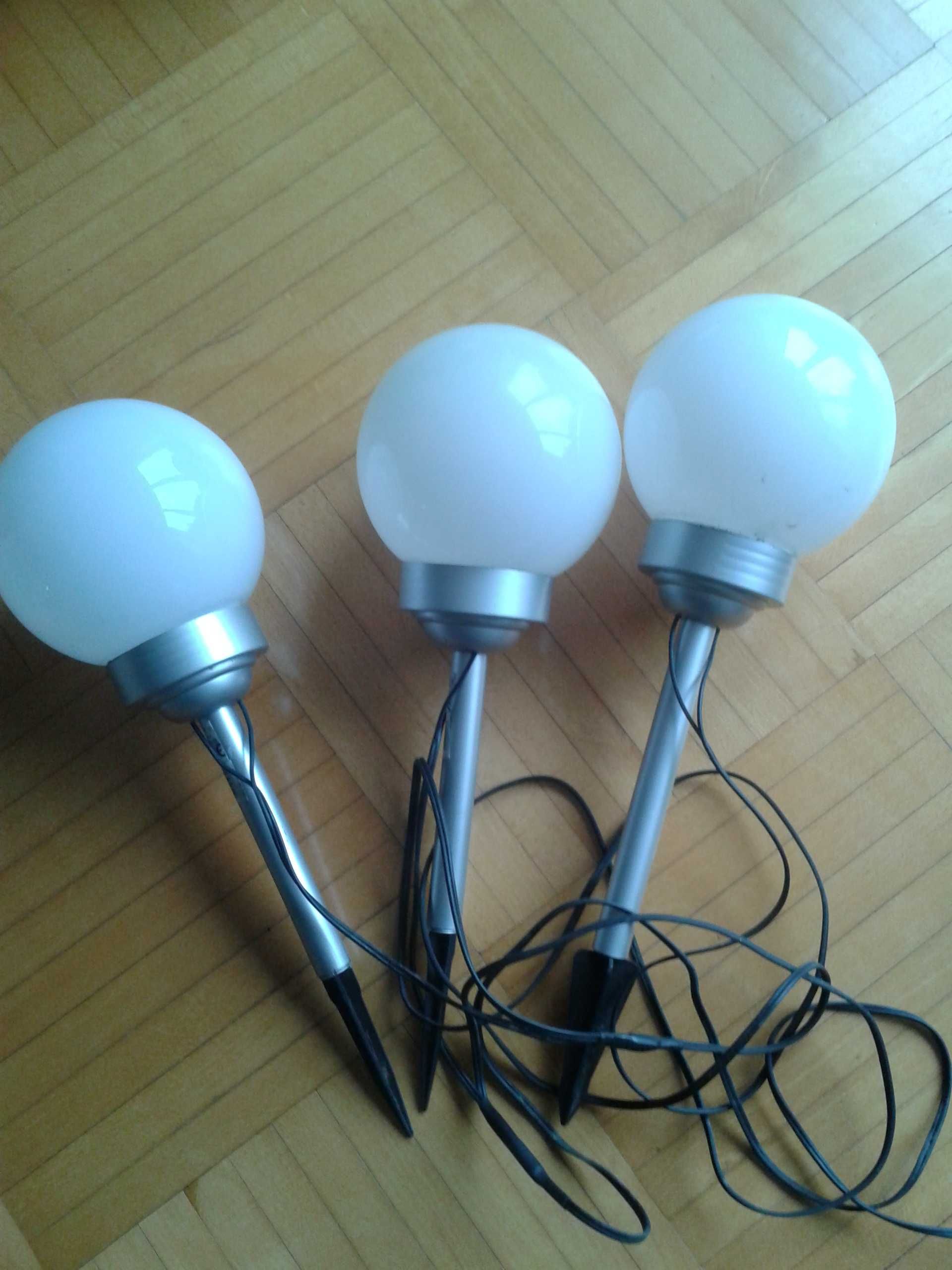 Lampki ogrodowe 4  nierdzewne  LED  z zasilaczem