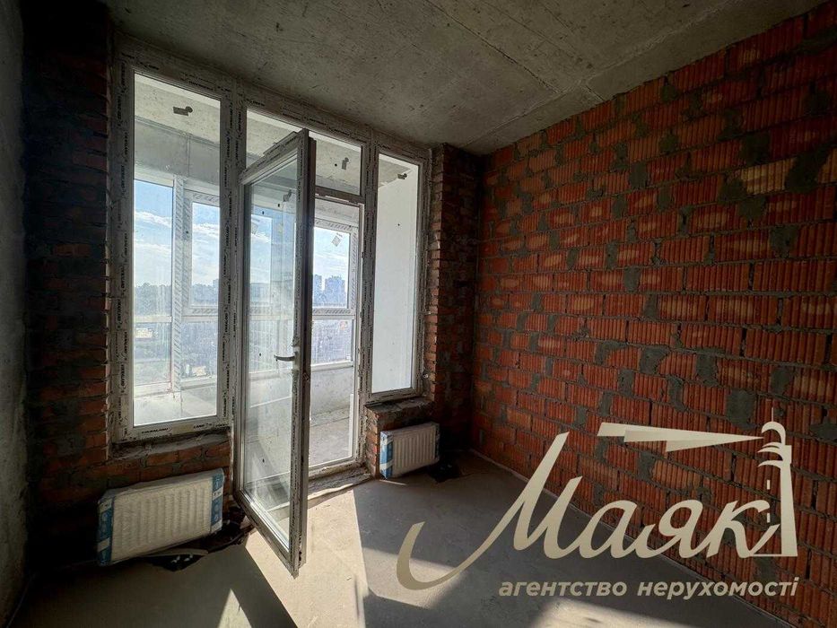 Продажа 2-к квартиры 72м2, ЖК Владимирский, Антоновича, Центр.