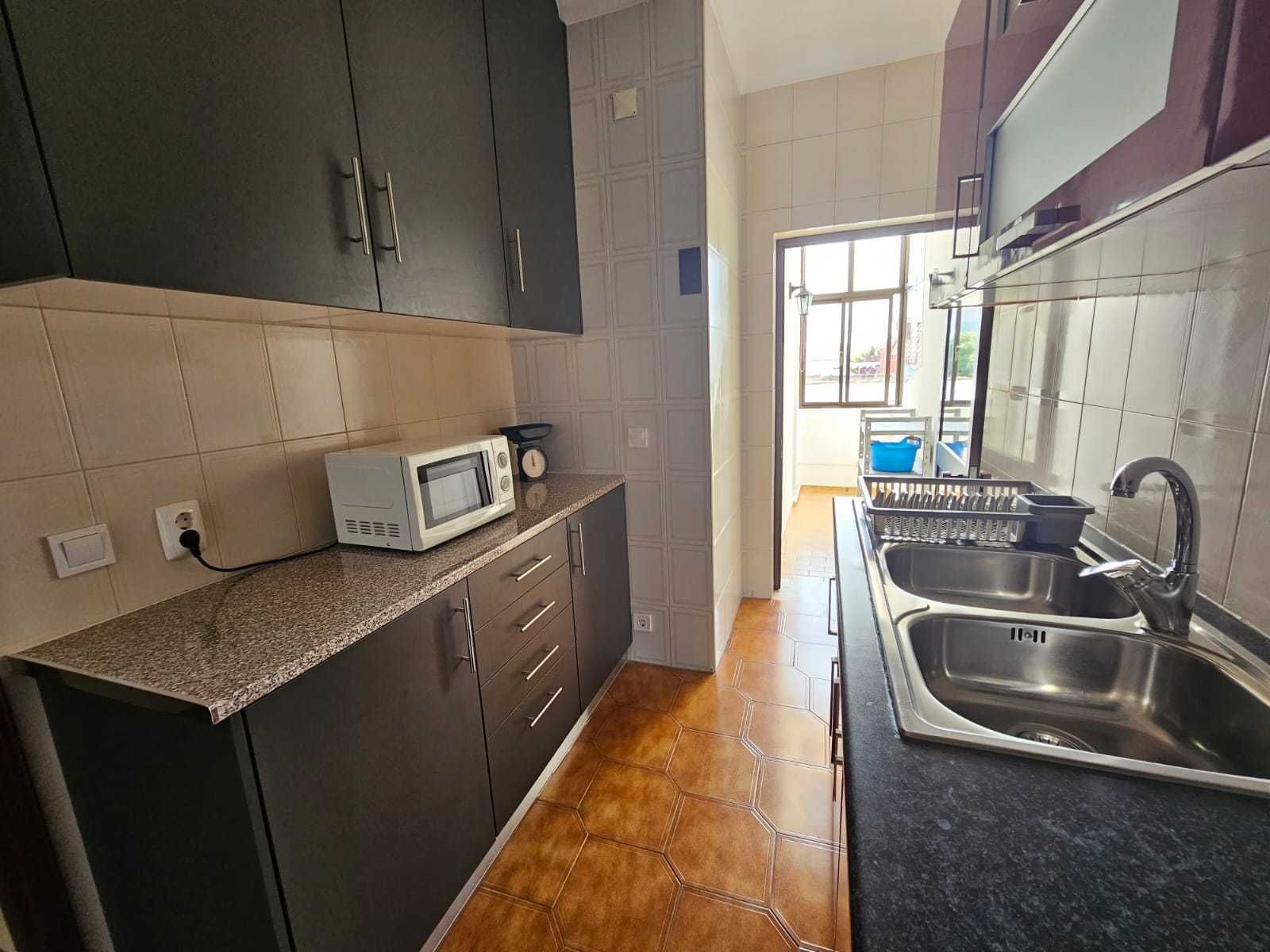 Apartamento T1+1 para férias a 350m da praia São Martinho do Porto