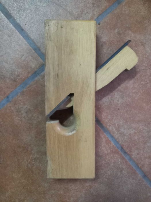 Varias ferramentas de carpintaria antigas