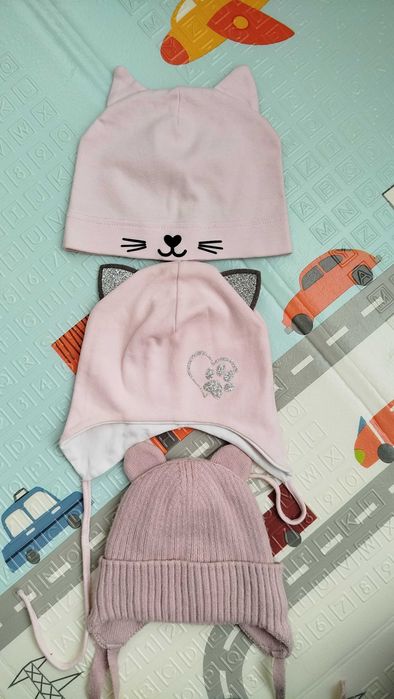 Продам шапка для дівчинки