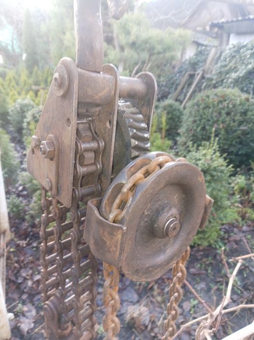 Лебідка ланцюгова таль.