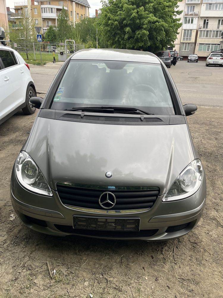 Mercedes A150 mercedes-benz a150