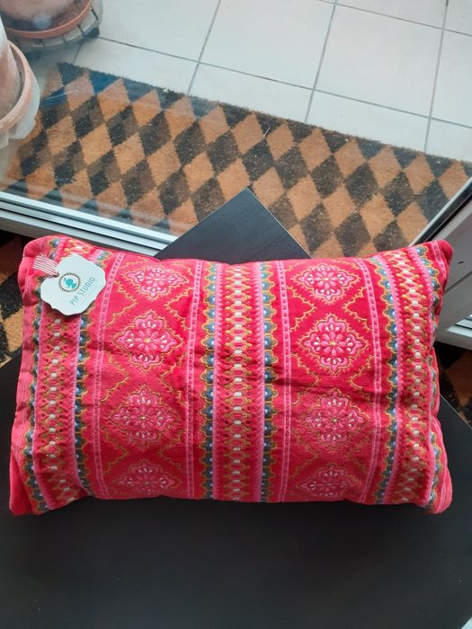 Ozdobna piękną poduszka marki Pipstudio