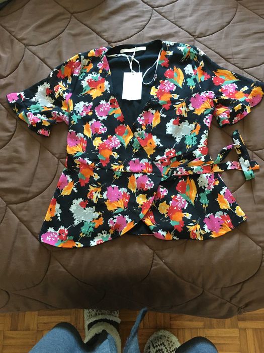 Blusa de trespasse  de marca Zara nova com etiqueta tamanho XS