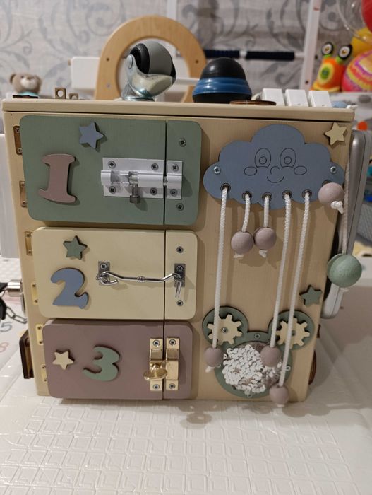 Бізікуб дитячий зі зберіганням