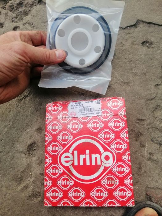 Продам сальник на меган