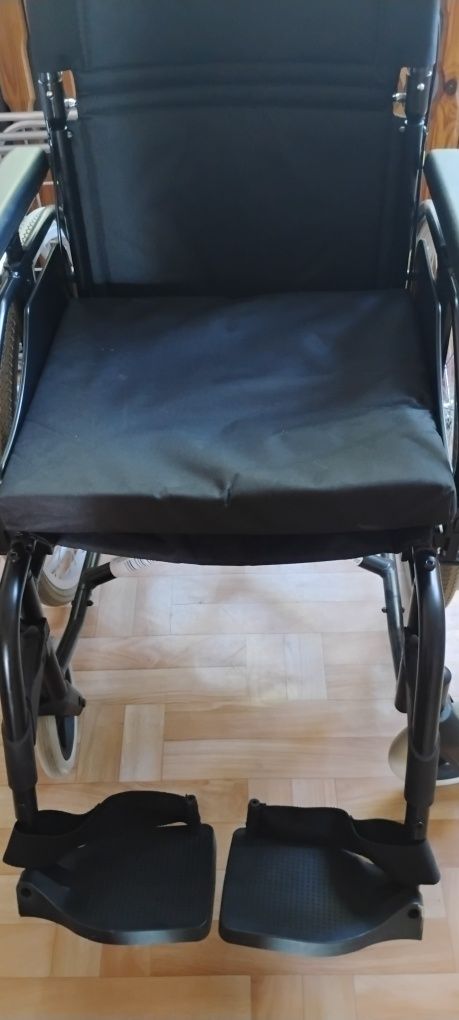Wózek inwalidzki aluminiowy