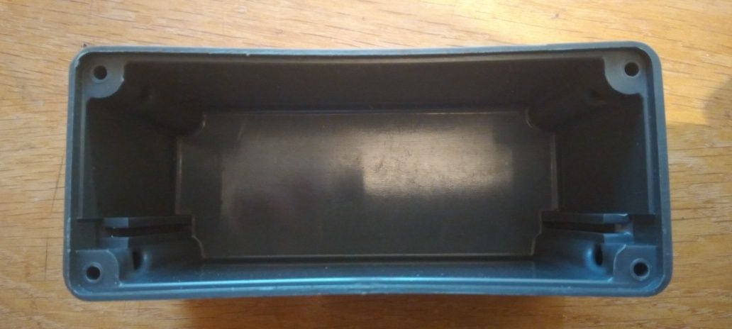 Пластиковий корпус 11×5.5×4.5 см