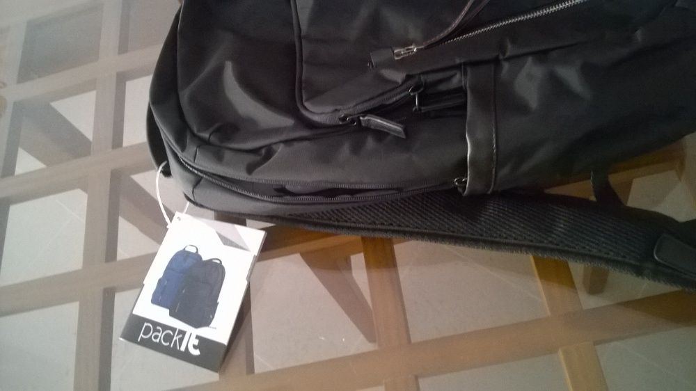 mochila, nova, marca pack it, cor preta, com etiqueta